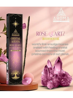 Aroma-Räucherstäbchen mit Mineralien, Rosenquarzkristall.