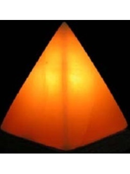 Handgefertigte Pyramide Himalaya-Salzlampe, von 2 bis 4 kg