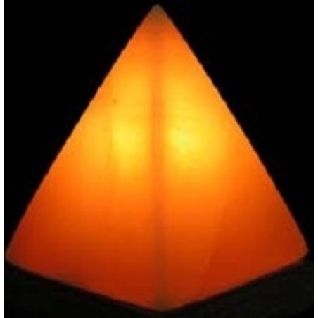 Handgefertigte Pyramide Himalaya-Salzlampe, von 2 bis 4 kg