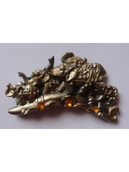 Kunstharz-Magnet. Glückselefanten