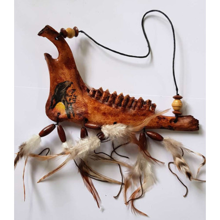 Indianer Kiefer, Anhänger mit Federn Brauner Haken 18x23cm