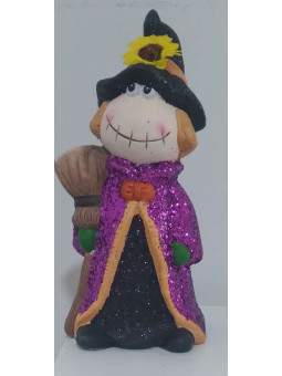 Keramische Hexe mit Besen . 19 hoch x 10,5cm breit