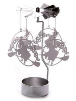 Metall-Hexenkarussell-Kerzenständer auf Besenstielen