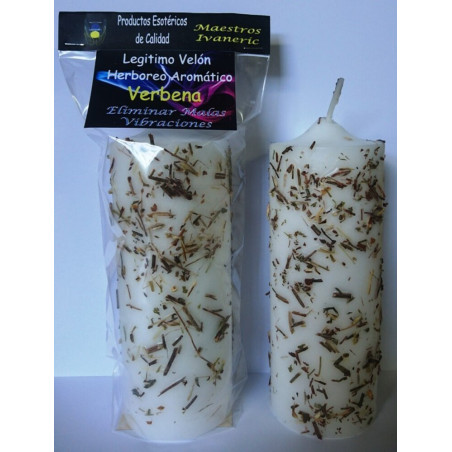 Legitime Kerze mit krautigem und aromatischem Eisenkraut