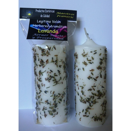 Legitime krautige und aromatische Lavendelkerze