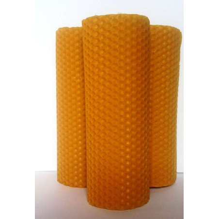 Kerze aus Virgin Wax. 14 x 6 Zentimeter