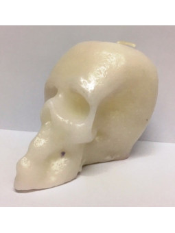 Weiße Totenkopf-Kerze. 11 x 9 Zentimeter