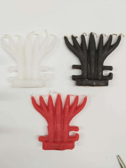 Kunsthandwerkliche Kerze Figur 7 Rote Kräfte