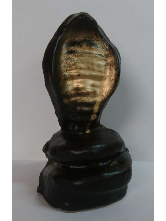 Schwarze Kobra. 15 cm hoch x 8 cm Basis