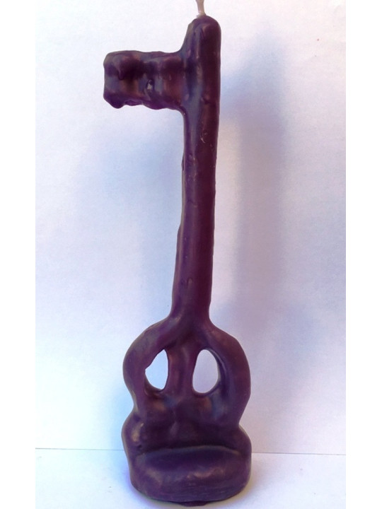 Lila Schlüsselkerze. 15 Zentimeter