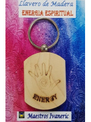 Schlüsselanhänger aus Holz mit spirituellem Energiesymbol