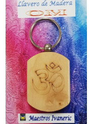 Schlüsselanhänger aus Holz mit OM-Symbol