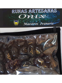 Runen Onyx mit Runen Aufbewahrungstasche