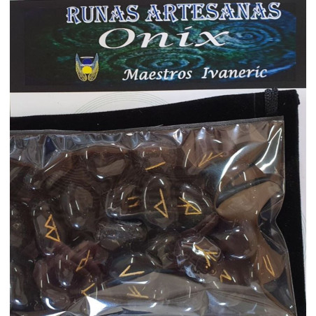 Runen Onyx mit Runen Aufbewahrungstasche