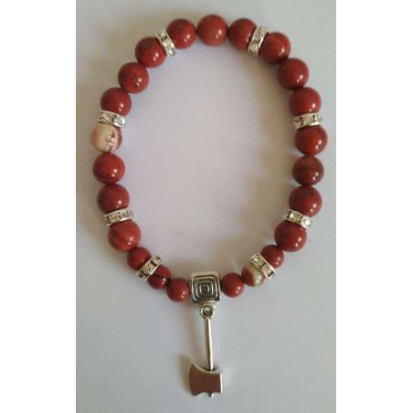 Rotes Jaspis-Mineral-Armband mit Axt lockt Kunden an