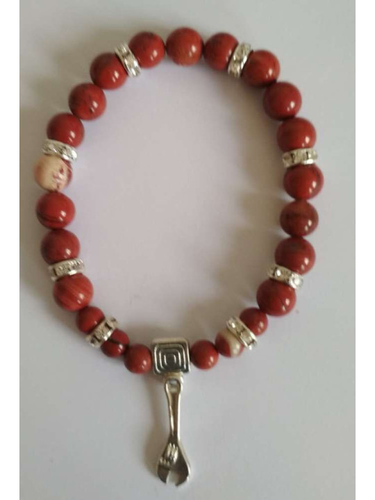 Rotes Jaspis-Mineral-Armband mit Schlüssel zur Arbeit
