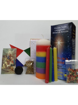 Kerze. Kraftvolle Petition zum Geist der Weihnacht