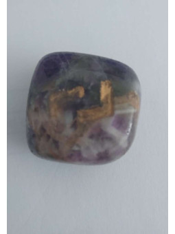 Amulett der Amethyst Jera Runen. Ernten.