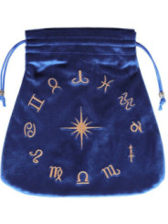 Blaues Samttäschchen Blaues Samttäschchen zur Aufbewahrung der Tarot-Zeichen 21x21cm