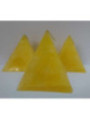 Kleine gelbe Pyramidenkerze, 6cm Basis x 7cm Höhe, Geldöffner, Economia
